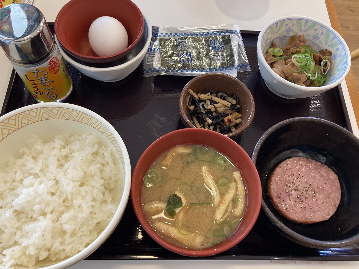 malibu0419's tweet photo. 休日はすき家の朝食でしっかりエネルギー補給！
これで¥470は安い(^^) https://t.co/xJlS5880Xt