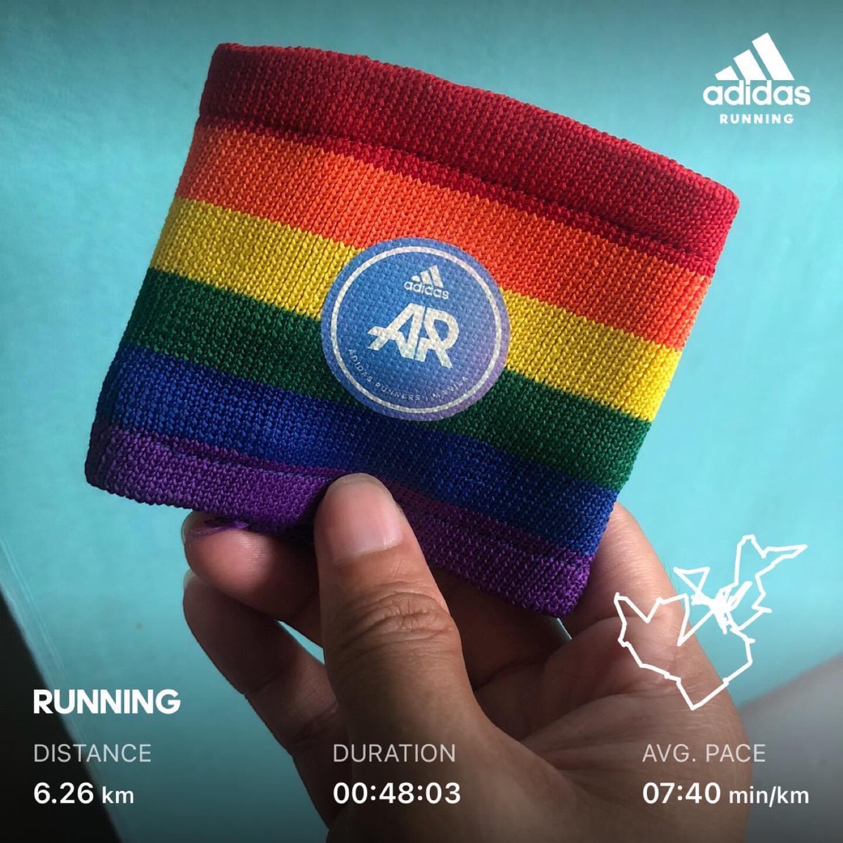 blue_topakia69's tweet photo. When you enjoy each other’s company, rain or shine…SHOKBOOO TAYEEEZ!!! Til next Sunday, fabfam!!!

#buhayPLHIV #PLHIVdiaries #PLHIVrunner #adidasRunnersManila #aRM #aRMLimitless #SparkleandDazzle https://t.co/NevG8NcBkS