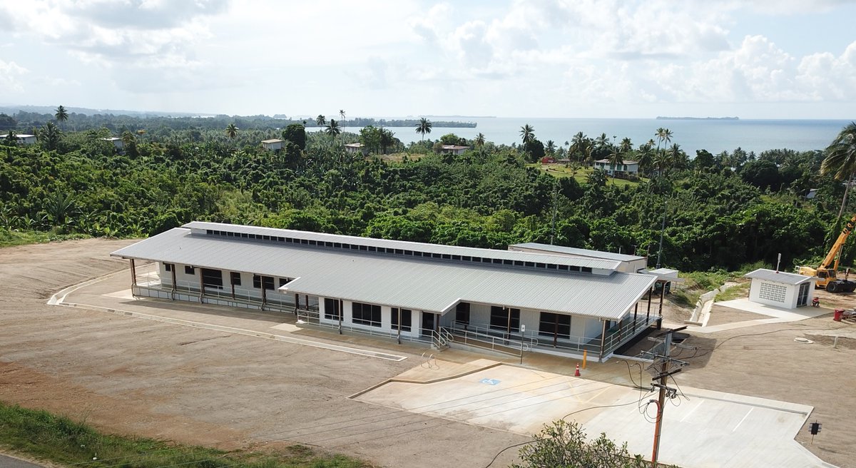DefenceAust's tweet photo. One of the latest #PNGAusPartnership projects to reach completion is the new #PNGDF Medical Facility at Lombrum Naval Base! 👏🚧

The facility will provide the first point of treatment for non–life threatening injuries &amp; illness. 🇵🇬🇦🇺

➡️ https://t.co/3hiBG63mMw

#YourADF https://t.co/5FTmvbRugn