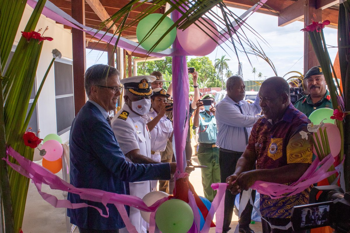DefenceAust's tweet photo. One of the latest #PNGAusPartnership projects to reach completion is the new #PNGDF Medical Facility at Lombrum Naval Base! 👏🚧

The facility will provide the first point of treatment for non–life threatening injuries &amp; illness. 🇵🇬🇦🇺

➡️ https://t.co/3hiBG63mMw

#YourADF https://t.co/5FTmvbRugn