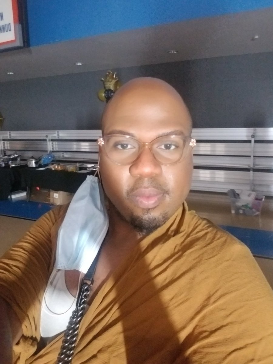 DivoUnlimited's tweet photo. Face card been valid. I only compete with me. #facecard #nofilterneeded #Divolife https://t.co/EjyL6pV7M4