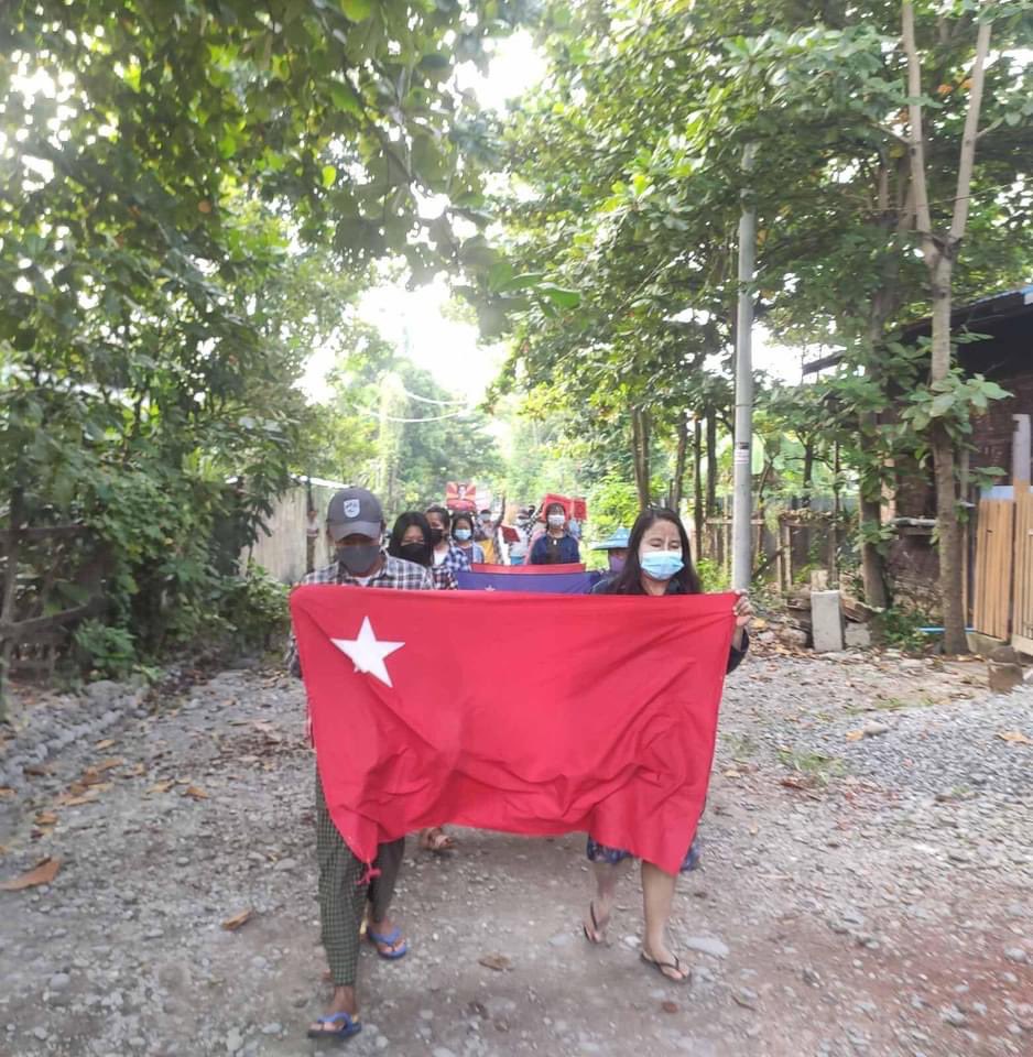 ChindwinPost's tweet photo. Kalay continues their protest against the military regime until 259days since the Feb.1 coup. Kalay is one of the strongest places in the country that defiance the military coup. #WhatsHappeningInMyanmar https://t.co/MQoZtwjleQ
