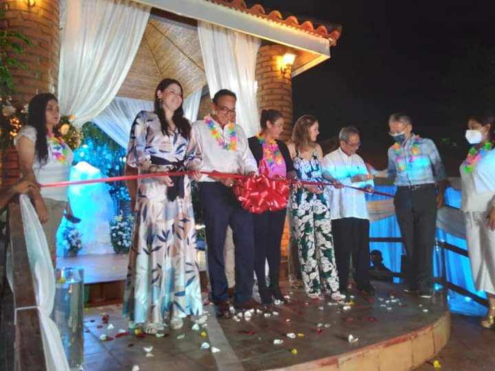 arlensolis19816's tweet photo. Queda inaugurada la 𝗜𝘀𝗹𝗮 𝗱𝗲𝗹 𝗮𝗺𝗼𝗿 💓 ubicada en el Lago Xolotlán, un nuevo atractivo turístico para las familias nicaragüenses y turistas internacionales que deseen visitar este lugar para pasar un fin de semana ameno entre su pareja o entre la familia.
#Nicaragua https://t.co/oLzNj2px3Q