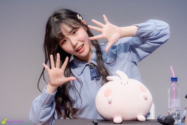 harindaily's tweet photo. #HARIN #PINKFANTASY #하린 #핑크판타지 https://t.co/84gr9xKatA
