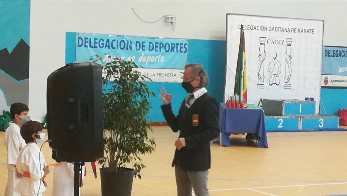 ➡️🥋 Hoy nos encontramos en el Pabellón Municipal en el II CAMPEONATO PROVINCIAL DE KÁRATE🥋 ARCOS FRA.
Apoyados por 🚑Dispositivo sanitario SVA (Soporte Vital Avanzado)
<a href="/ArcosCiudad/">AyuntamientodeArcos</a> 
#ArcosSeguro #DeporteSeguroArcos
#karate #DelegaciónDeportesArcos