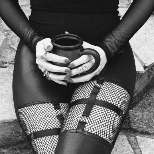 AnaisNin546's tweet photo. Coffee? https://t.co/LuDkDj1Ds4