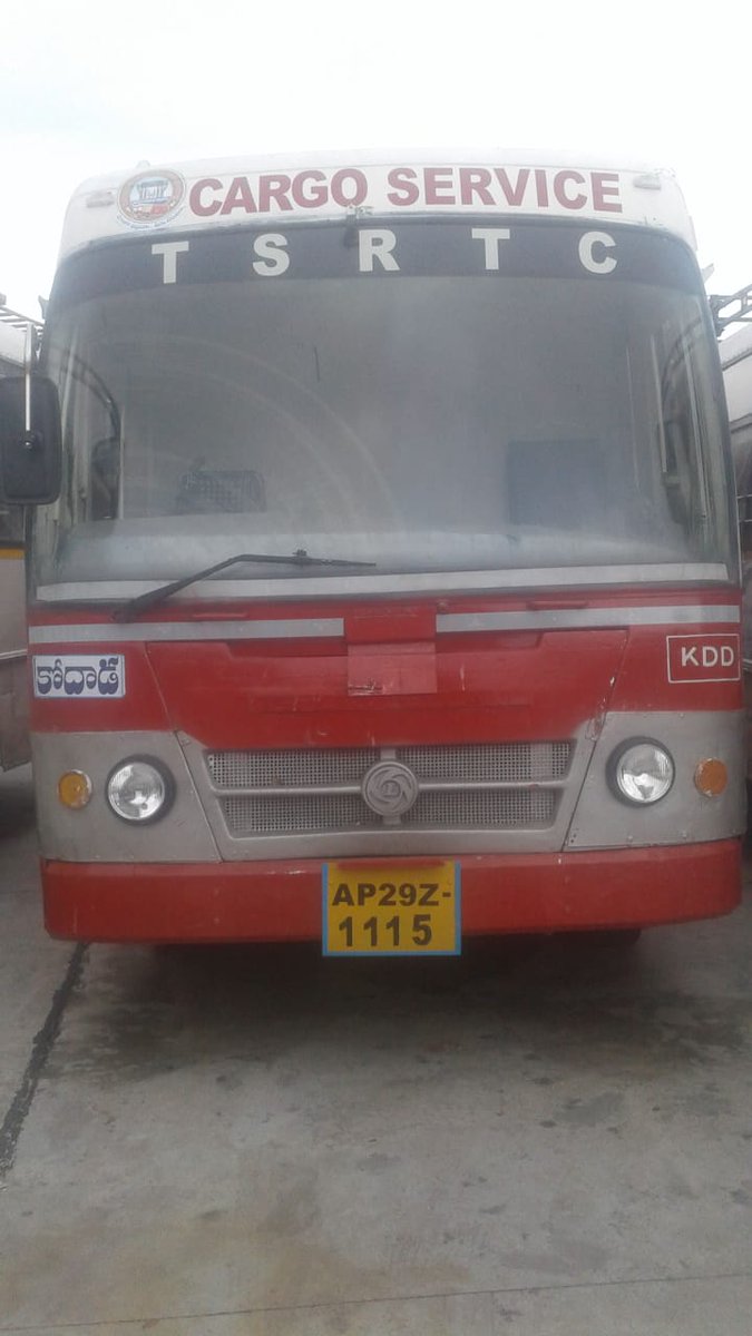 NLGCargoRME's tweet photo. ఉమ్మడి నల్లగొండ జిల్లా వినియోగదారులకు శుభవార్త రీజియన్ పరిధిలో 4 టన్నుల మినీ కార్గో వాహనాలు కలవు, కావున మీరు ఇల్లు మారినప్పుడు మీ ఇంటి సామానులు ఒక చోట నుండి మరొక చోటికి ట్రాన్స్పోర్ట్ చేయడానికి సంప్రదించండి సంబంధిత DME లు 9154298697,9154298696 9154298690 లను సంప్రదించండి. https://t.co/OpqVHzxvFe