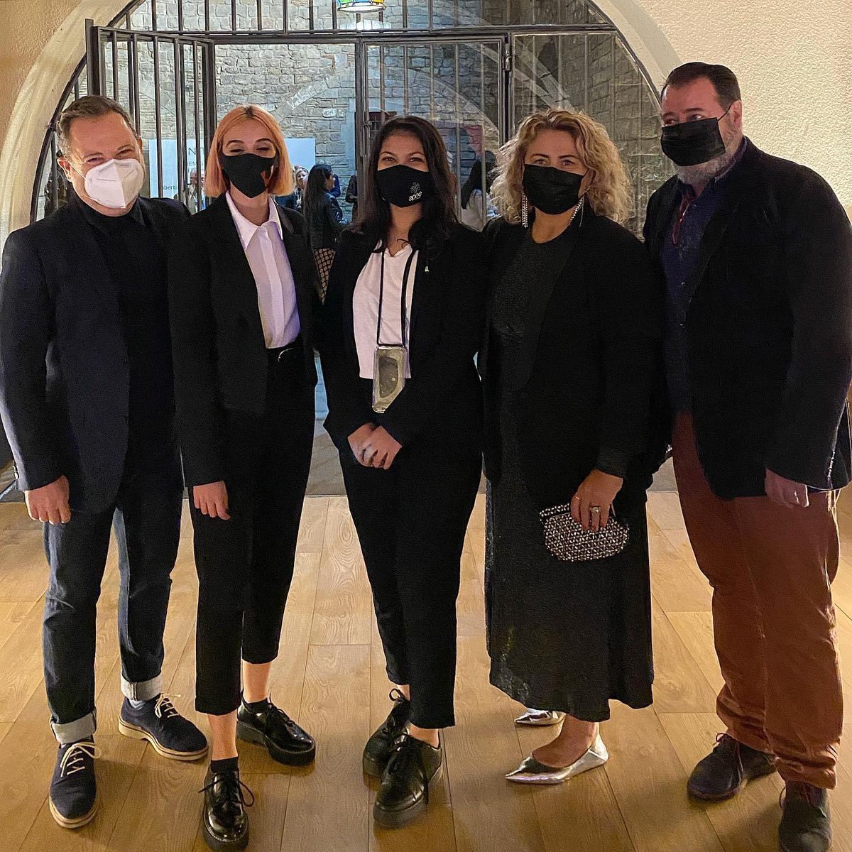 EIP_BCN's tweet photo. El viernes se celebró la #NitACPRI y ahí estaban nuestros #EIPalumni realizando #PrácticasEIP. Descubrid todas las fotos en nuestro Instagram EIP_BCN
Gràcies @acpri per l’oportunitat de retrobar-nos i perquè hem pogut coincidir alumnes, equip directiu i diversos professors 👏👏 https://t.co/eVeu9qUzYL