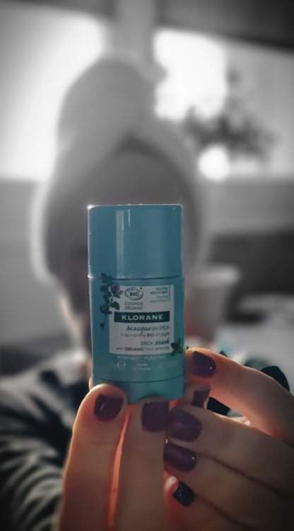 EmmaPeel593's tweet photo. Agréable sensation de fraîcheur Menthe avec le masque en stick purifiant Bio #CosmestiqueSolideKlorane #KloraneZeroDechet 🏃♀️ https://t.co/dU0vTONI0W