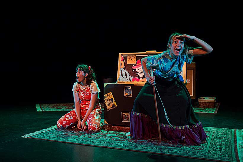 #ArdenOnTour Hoy aterrizamos con nuestra propuesta familiar ‘Chimpún’ a las 18.30 horas, en Teatro Cine Doga, de Nájera.

🗣 Una obra para hablar de despedidas, pero también para romper romper miedos e invitar al público infantil a disfrutar de cada día de la vida.