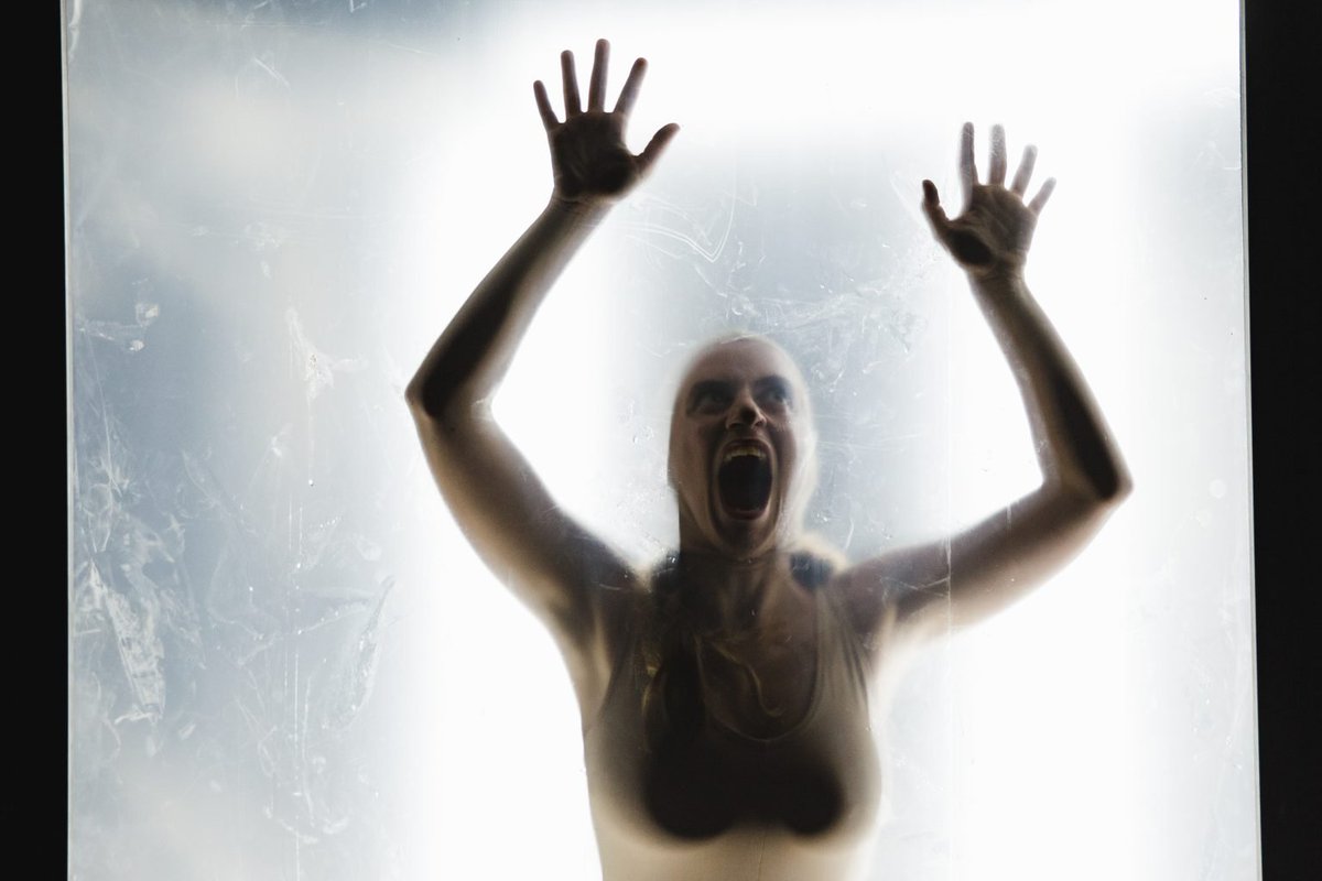 dorosp's tweet photo. https://t.co/MCuEz7d3FY
“Victor”, an interactive/immersive performance inspired by the book “Frankenstein by Mary Shelley. Explore the space, discover the story, give life to your monster

#art #NFTCommunity #NFTs #NFT #Interactive #theatre #NFTartist https://t.co/yaEG07OGrI