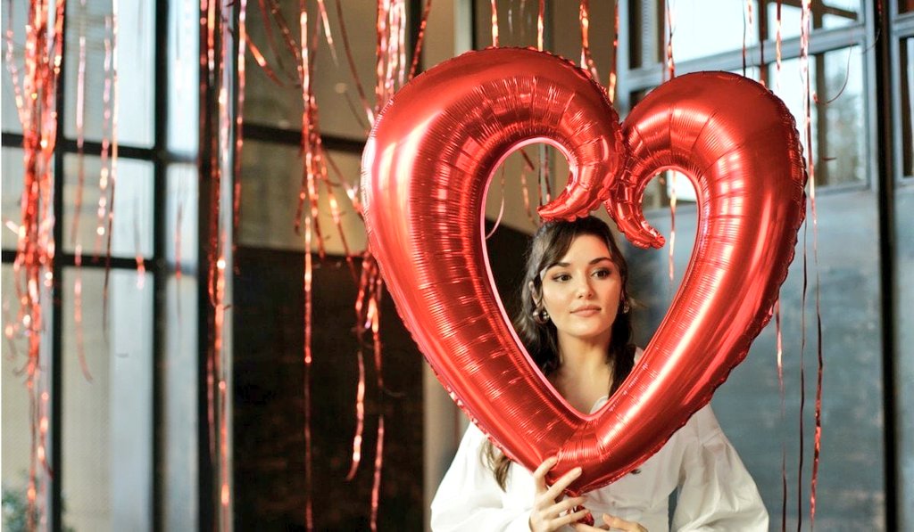 cutestxHANKER's tweet photo. Buongiornoo🦋🤍 https://t.co/9kumCYU9Cg