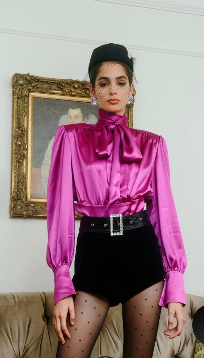 Wanna get this outfit ❤. Fabulous 80s style satin blouse look. 