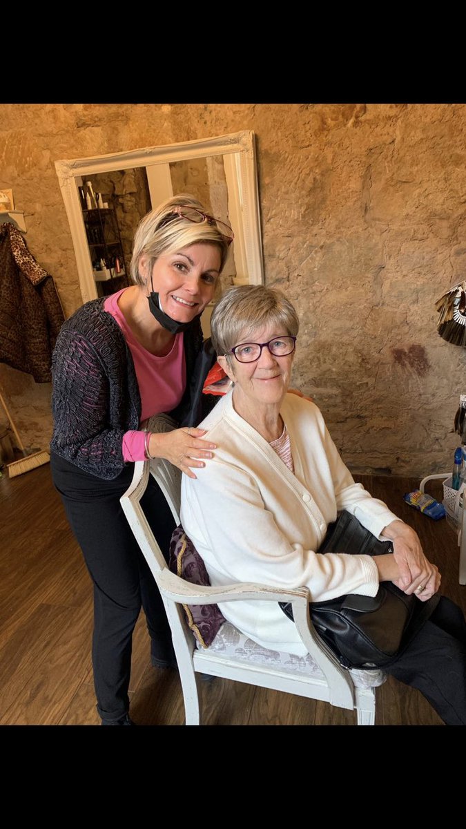 <a href="/andy_murray/">Andy Murray</a> hi Andy. My auntie is on her last chemotherapy this week battling cancer. She is your biggest fan. Could you make a dream some true and send her a video or even a signed picture. This would mean the absolute world to her ❤️❤️
