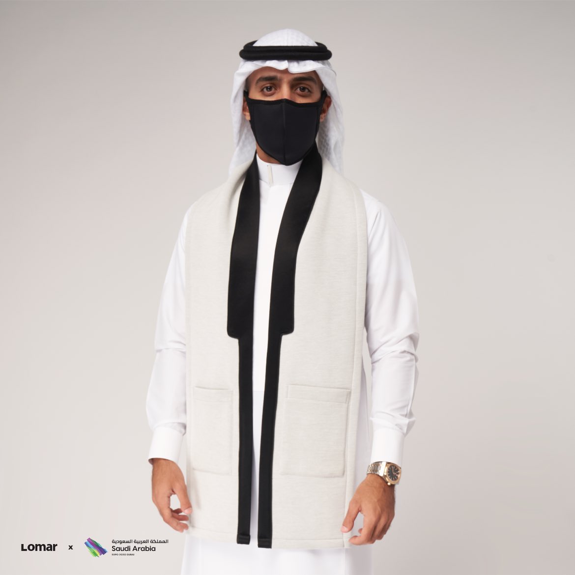 lomarthobe's tweet photo. فريق المتطوعين في الجناح السعودي في إكسبو 2020 يرتدي الشال المصمم من لومار بخامات عصرية وتصميم يحاكي تراث البشت التقليدي.
@KSAExpo2020
#ksaexpo2020
#ksaatexpo2020
#Lomarxksaexpo2020 https://t.co/1dek65ivZq