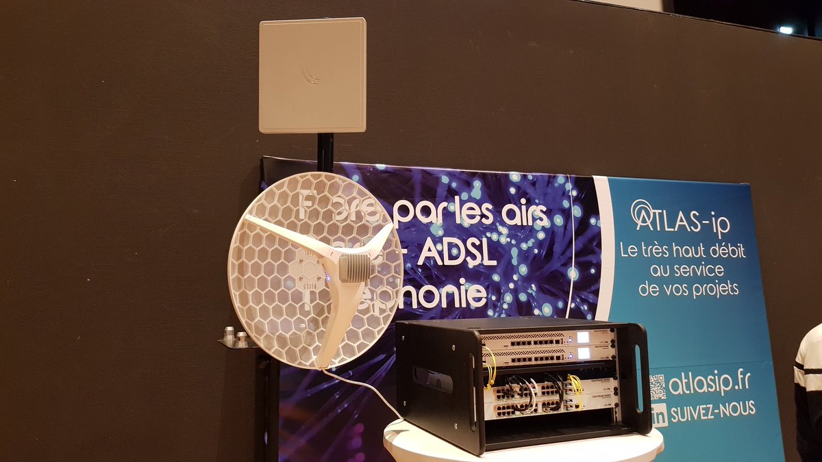 framboise314's tweet photo. #AtlasIp propose sur la région de Vitré des liaisons #WiFi 2.4 et 5 Ghz pour particuliers et entreprises #TIV21 https://t.co/8wlriJCZSm