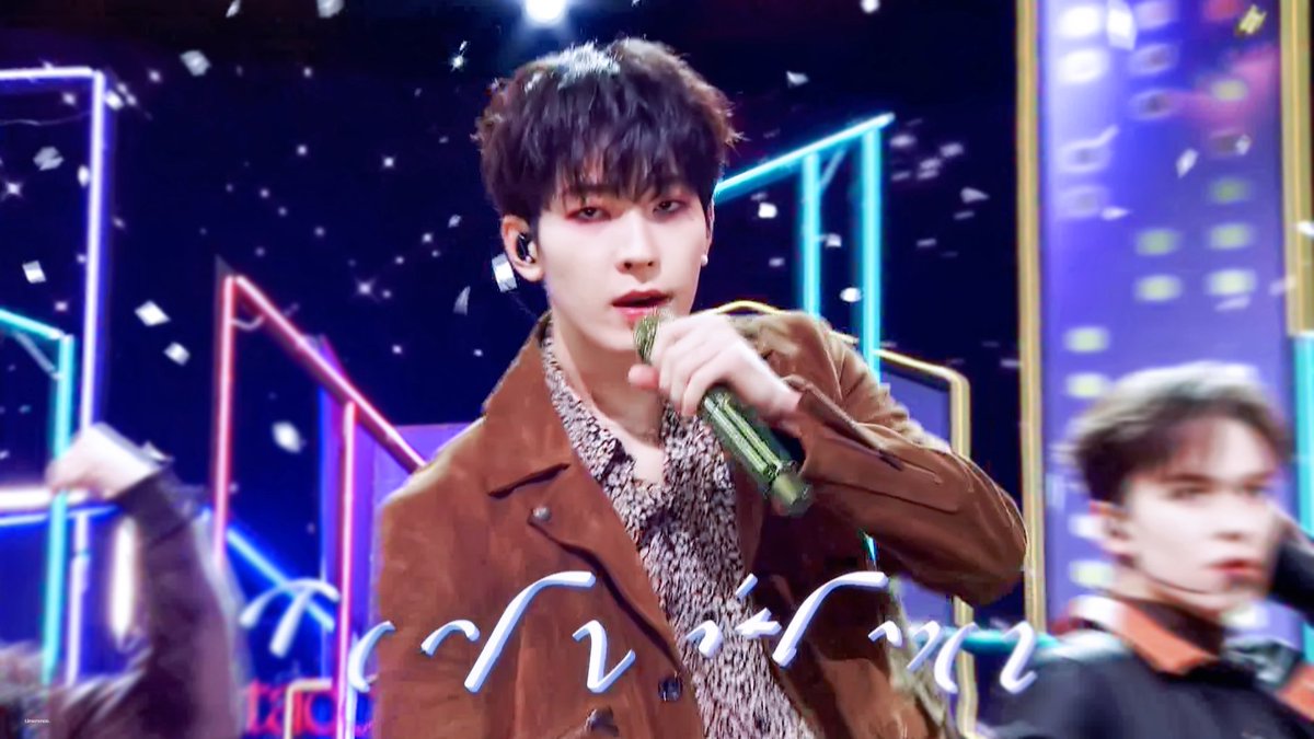 LIMERENCE717's tweet photo. 211024 인기가요 #Rockwithyou 
#세븐틴 #원우 #WONWOO
@pledis_17 https://t.co/u7b8ZMv67M