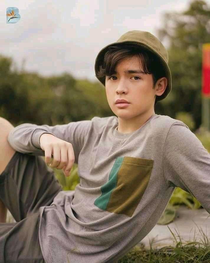 CortezCristineV's tweet photo. I try to draw this pic but ang hirap titigan dahil I'm feeling melting haha charott

CASSQUIN ALLOUT FEAST
#JoaquinDomagosoAtTwenty https://t.co/sysFZtVynR