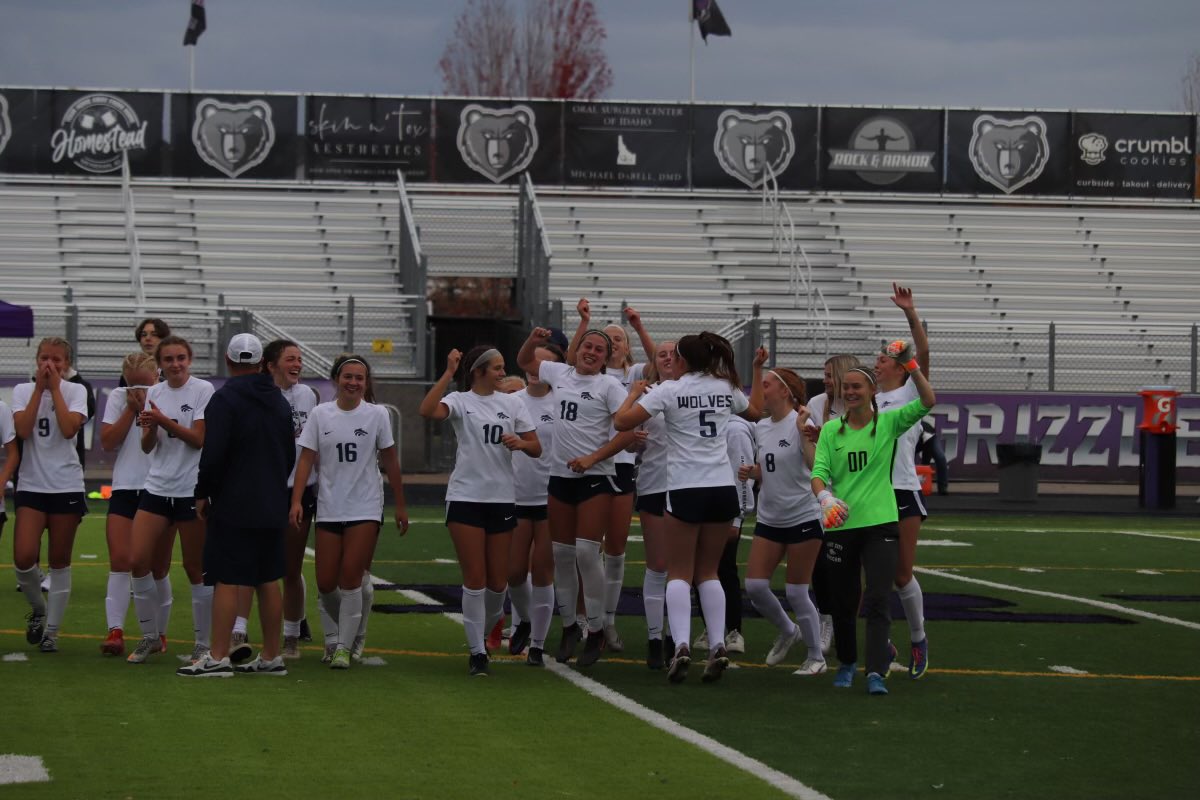 1-0 game against Boise High School and Lake City Timberwolves are Idaho Girls 5A State Champions! So proud to be apart of this team! #champions #wolves #5A <a href="/LCHSUnited/">Lake City HighSchool</a>