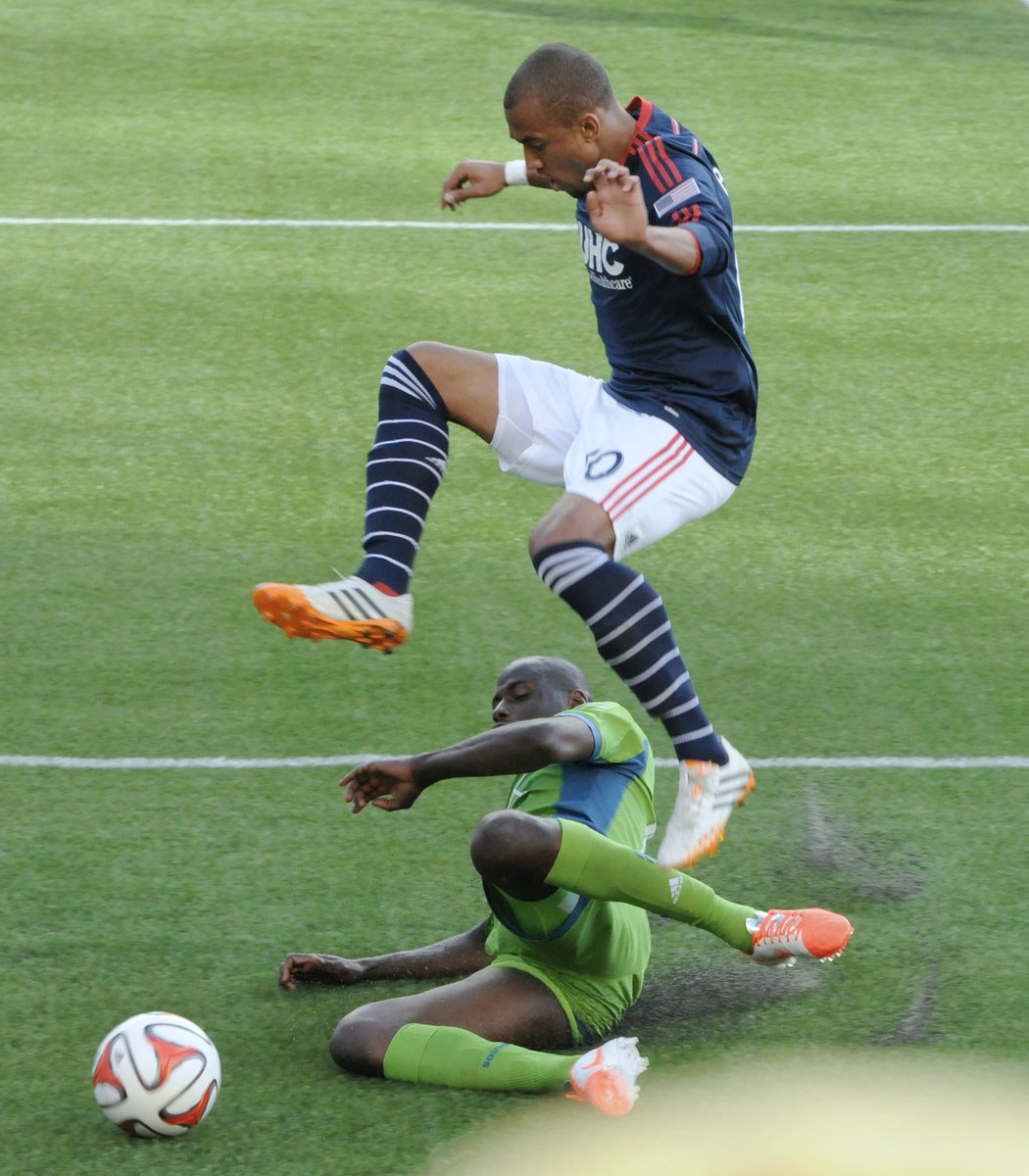 faisulk's tweet image. CONGRATULATIONS @TealBunB, @scaldwell15, @2Fast2Farrell, @bbknighton 

Loved following you guys from the Fort while I still lived in New England! Hope to see you in the MLS Cup Final! #NETID