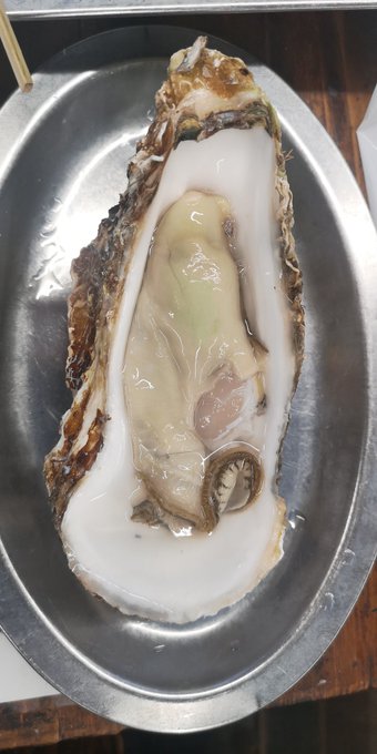 食べるであります。 