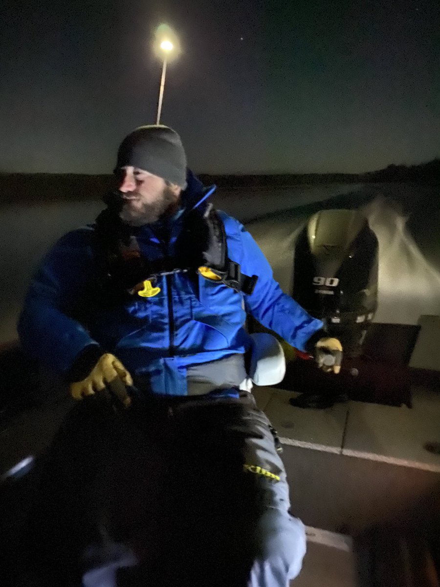 2mileTom's tweet photo. @FarmRanger82 #coldasfuck #tillerlife https://t.co/7BrAFrx4NV