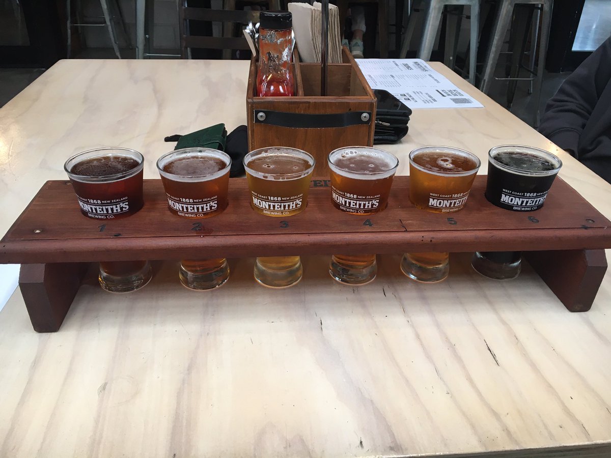 RachaelCWoodNZ's tweet image. #ChemicalEngineer on holiday #LabourWeekend #Fermentation #Beer #WestCoast #AcademicChatter @MonteithsNZ