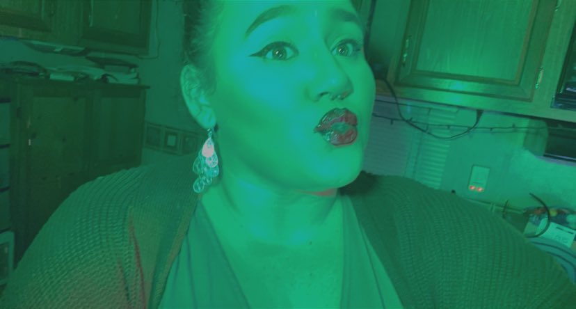 Rango_Chan_'s tweet photo. Goodnight! #gamer #gamergirl #twitch #contentcreators #greensetupgaming #Livestream #NintendoSwitch #stream #streamer #twitchstreaming https://t.co/RQoPaf2Z68