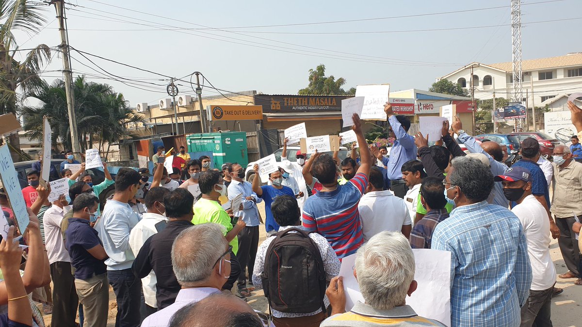 sjcsrao's tweet photo. #TellaPoorRoads making big rounds on field and social media https://t.co/3Qmo2k3A95