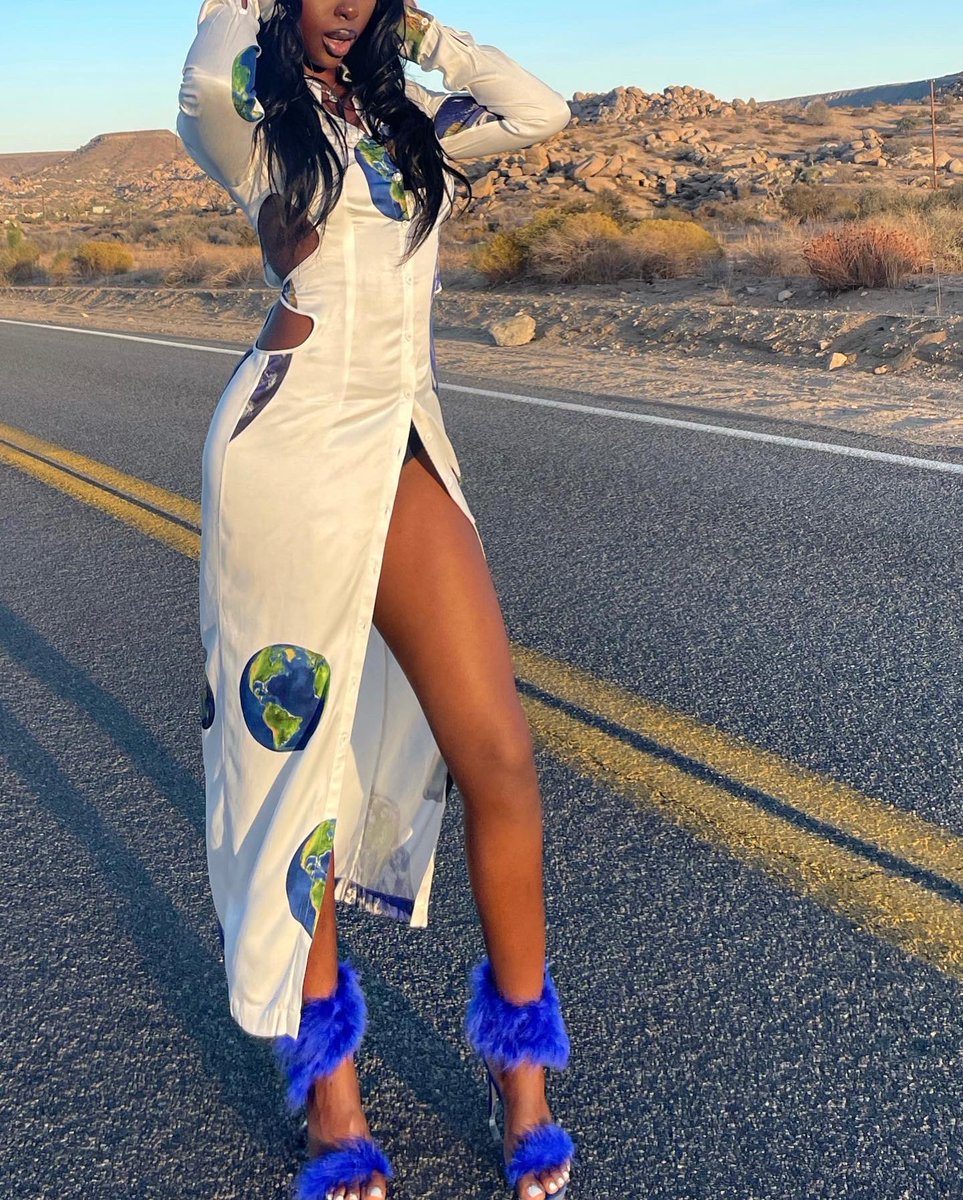 dolcedusei's tweet image. Damsel in this dress🥀