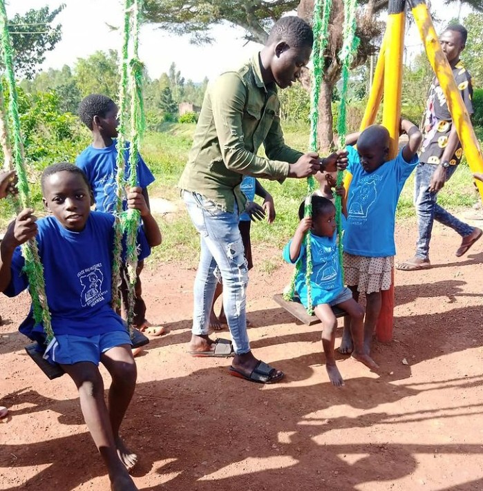 PeaceAndBless11's tweet image. Well, I serve god through takingcare of orphans here in Uganda and I am here kindly request your financial support for their needs.