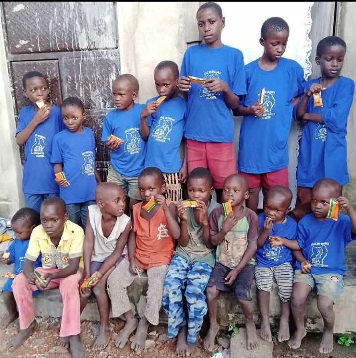 PeaceAndBless11's tweet image. Well, I serve god through takingcare of orphans here in Uganda and I am here kindly request your financial support for their needs.