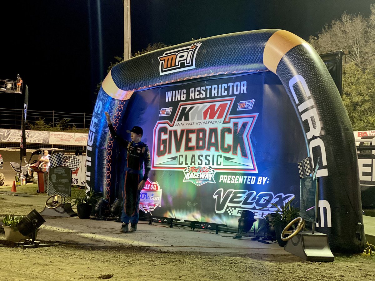 Rolling off fourth in the 40-lap feature event!