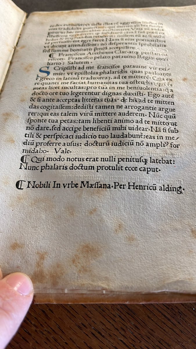 Simona_Inserra's tweet photo. Saludos da Barcellona, qui per il progetto Erasmus Plus #CODICIS con la #FIMA_UB.
3 immagini dall'esemplare delle Epistole di ps.Falaride, Messina ca. 1478 per Heinrich Alding, @crai_ub Biblioteca de Reserva.
L'esemplare ha interessanti elementi che si vedono in controluce! Dite! https://t.co/FmWdcFA5mi
