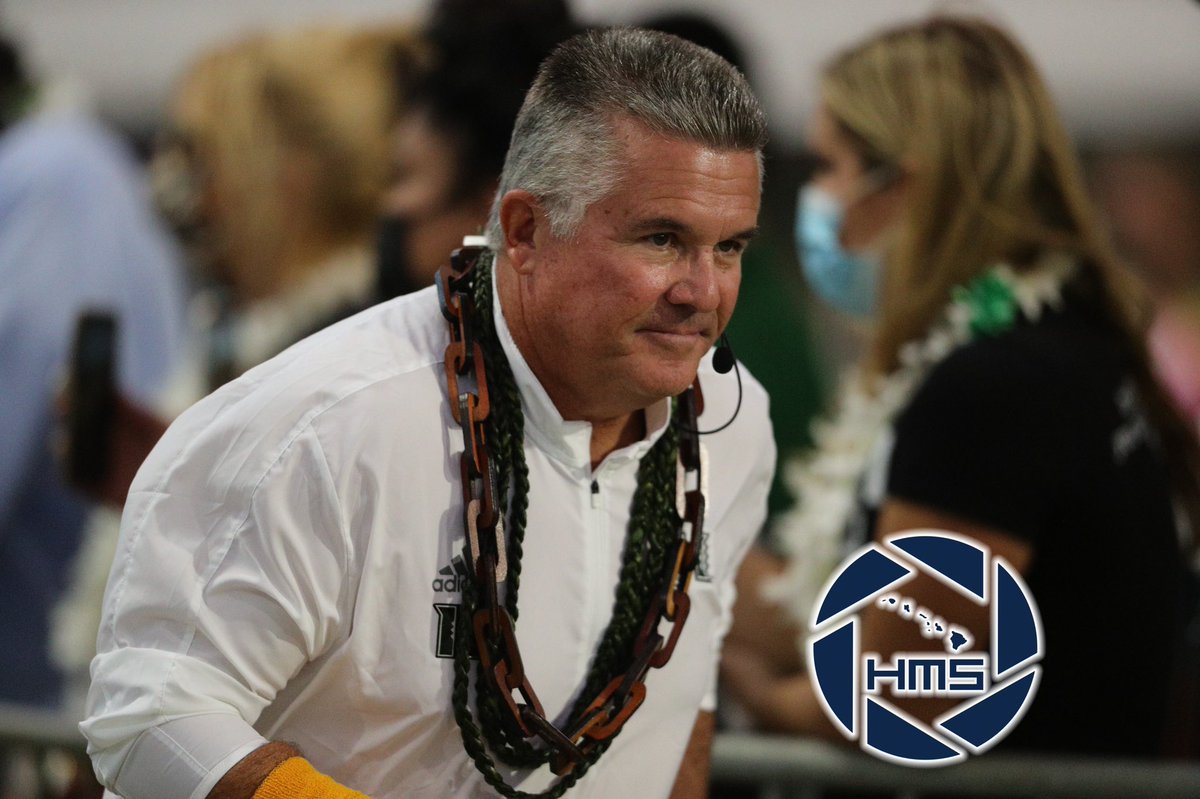 HImediasource's tweet photo. At the half, Hawai’i leads New Mexico State 24-13.
Photos by Courtney Metzger / Hawai’i Media Source
#HMS #HMSPhoto #HawaiiFB #RainbowWarriorFootball #HawaiiAthletics https://t.co/F4s2sua8Dc