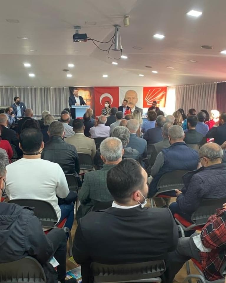 MMuratacil's tweet photo. İmranlıya birkaç kez ziyaretimize gelen kıymetli hemşerimiz CHP Bahçelievler İlçe Başkanı Özgür Çelik'e İadeyi ziyarette bulunduk.
Denk geldiğimiz İlçe örgüt toplantısınada katılarak düşüncelermizi paylaştık.
İlgileri için çok teşekkür ediyoruz...

@BahcelievlerCHP https://t.co/4UUZLtqy1E