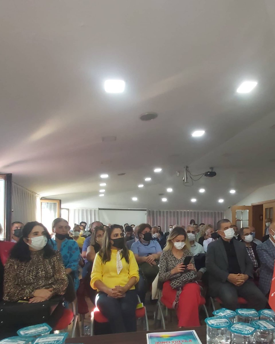 MMuratacil's tweet photo. İmranlıya birkaç kez ziyaretimize gelen kıymetli hemşerimiz CHP Bahçelievler İlçe Başkanı Özgür Çelik'e İadeyi ziyarette bulunduk.
Denk geldiğimiz İlçe örgüt toplantısınada katılarak düşüncelermizi paylaştık.
İlgileri için çok teşekkür ediyoruz...

@BahcelievlerCHP https://t.co/4UUZLtqy1E
