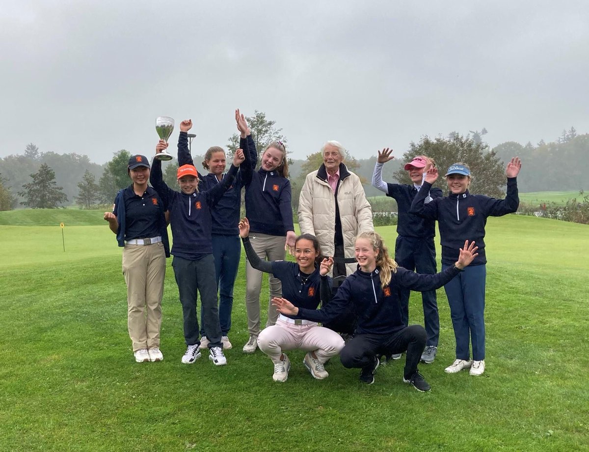 NGF (@ngf_) on Twitter photo 🏆 Gefeliciteerd!
<a href="/Rosendaelsche/">Rosendaelsche Golfclub</a> 🏆 <a href="/EGA_golf/">European Golf Association</a> European Men's Club Trophy
<a href="/NGF_/">NGF</a> 🏆 #eschauziercup #keppelse
➡️ bit.ly/3Aspkoe 🏆 Gefeliciteerd!
<a href="/Rosendaelsche/">Rosendaelsche Golfclub</a> 🏆 <a href="/EGA_golf/">European Golf Association</a> European Men's Club Trophy
<a href="/NGF_/">NGF</a> 🏆 #eschauziercup #keppelse
➡️ bit.ly/3Aspkoe