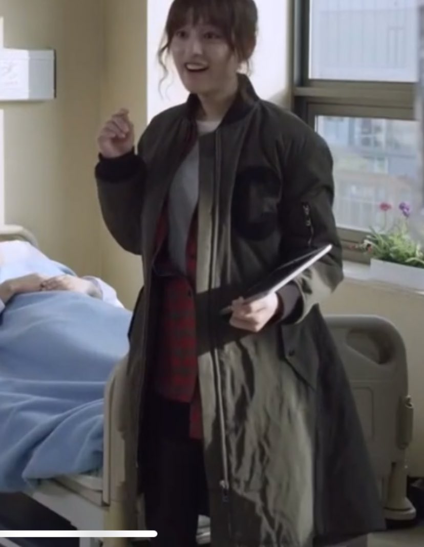 su_fish's tweet photo. Hello, does anyone know the brand of this jacket? 

Sorry! https://t.co/Bg9X5Gni2V