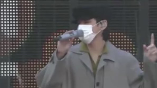 tanniekosmossss's tweet photo. Look at our baby Taetae. Taehyungie, we’re wishing you a fast recovery. We’re here for you. We purple you.

#GetBetterSoonTae https://t.co/XvzJxdEmfC