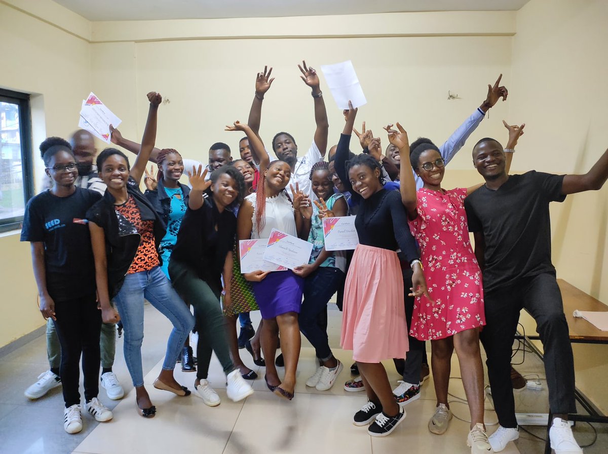 CurtisKakeu's tweet image. Ces jeunes sont des génies de la #programmation. Félicitons les ✨👌

Ils représentent la crème ayant bravée toutes les étapes du #XcodePath 2k21

Après plus de 6mois dans la Cuisine du code, ils ressortent avec des compétences pratiques en #Python  #Android et #Web