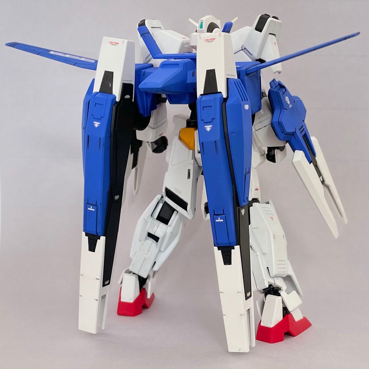 HGガンダムAGE-1フルグランサ完成です。 今回は増加装甲も本体に合わせ