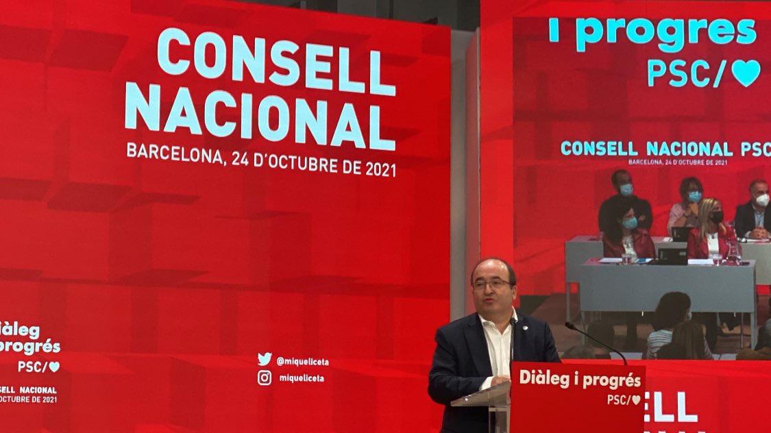 deusedes's tweet photo. Al #ConsellNacional d’avui @miqueliceta s’acomiada com #PrimerSecretari de @socialistes_cat.
Mai li estarem prou agraits pel que ha fet, agafant les regnes de partit en el moment més complicat i deixant-lo com a primer partit de Catalunya. #GràciesMiquel (📸 @victorfrancos ) https://t.co/NQSGEuxqtM