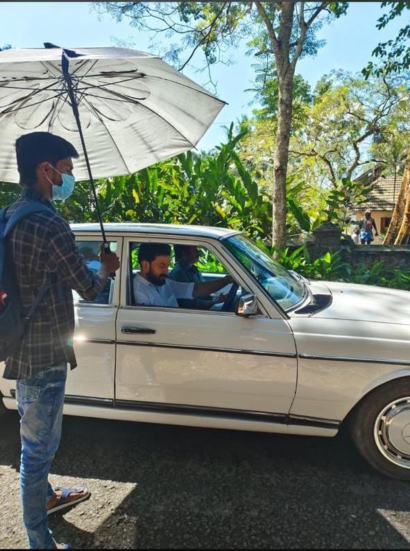 Poffactio's tweet photo. #PrithvirajSukumaran @PrithviOfficial is Kaduvakunnel Kuruvachan! 🔥 #Kaduva 🐅
A film by #ShajiKailas 🔥
Jakes Bejoy @JxBe Musical! 🔥 Wait for his best swag ever!!
#SecondSchedule
#shootinprogress🎥🎬 https://t.co/RXYRgHete5