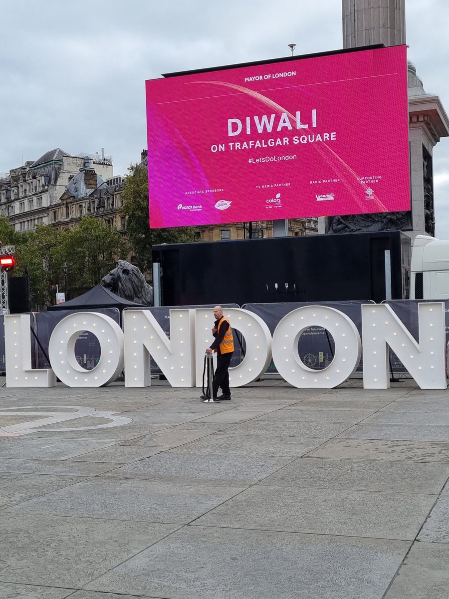 #Amazing #Saturday <a href="/DiwaliLondon/">Diwali in London</a> <a href="/MayorofLondon/">Mayor of London, Sadiq Khan</a> #Diwali2021 #ThankYou #incredible #huge #Thanks to all who visited us #yesterday <a href="/MrBombayUK/">Mr Bombay</a> <a href="/GuptasUK/">Gupta's - Indian Sweets & Savouries</a> <a href="/Trafalgar_com/">TrafalgarSquare.com</a> #Namaste #NamasteLondon #seeyousoon #HappyDiwali