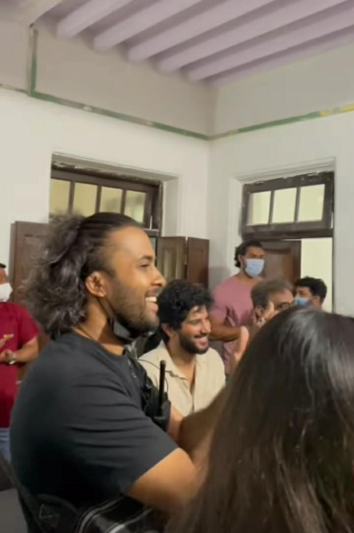 DulquerTNBP's tweet photo. It's wrap 🎬
#Chup #DulquerSalmaan @dulQuer https://t.co/gTyrYeCiXC
