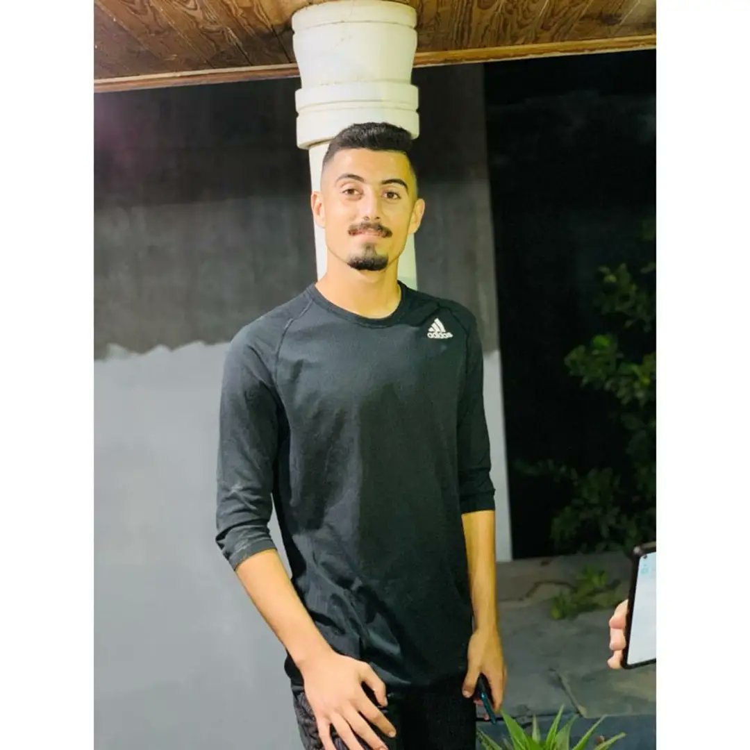 HASAN43753551's tweet photo. ููู ุจุงูู
ุฑุก ุณุนุงุฏุฉ ุฃู ููุซู ุจู ูู ุฃู
ูุฑ ุงูุฏูู ูุงูุฏููุง.โค๏ธ๐น
#HASOONโค๐ค https://t.co/aKnU4vVfta