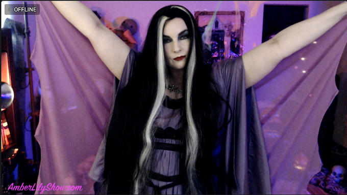 Finally! It's time to debut AmberLily Munster! I'm about to click my Start Show button. Why not join