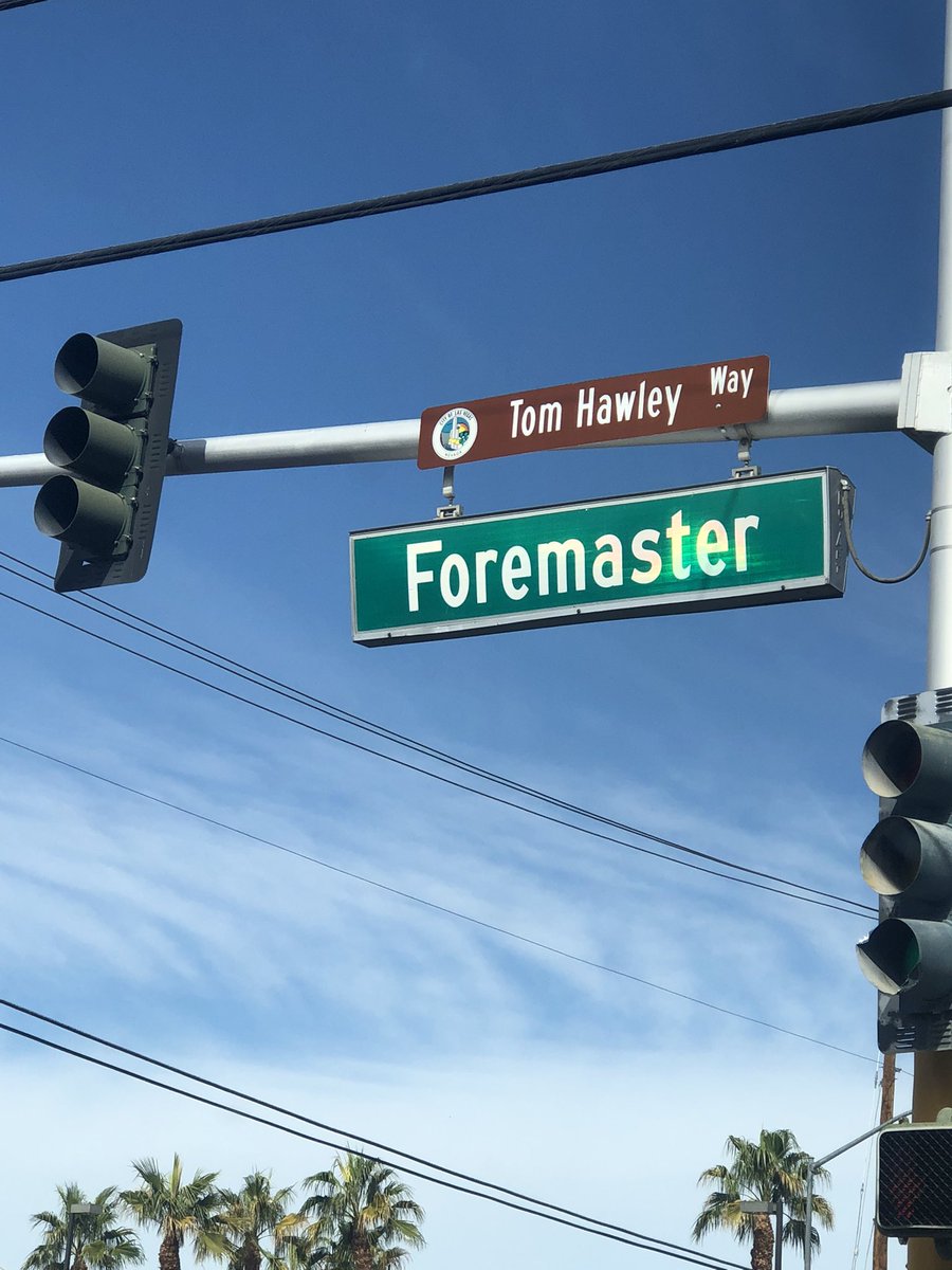 SinCityVintage1's tweet photo. A close up image of 2 street signs on honor of our beloved journalists #choppertom @TomNews3LV well known in Las Vegas https://t.co/DWOoepi58o