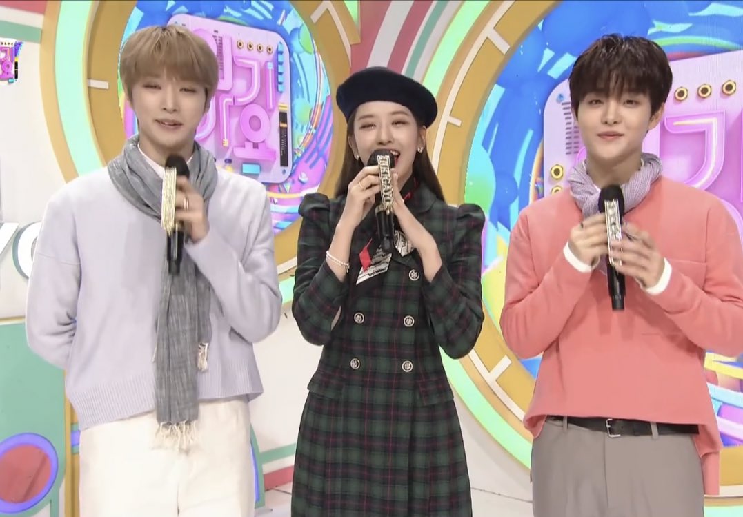 Mayum 🐋⚡semi ia (harudobbyto) - Tweets on iEmoji.com